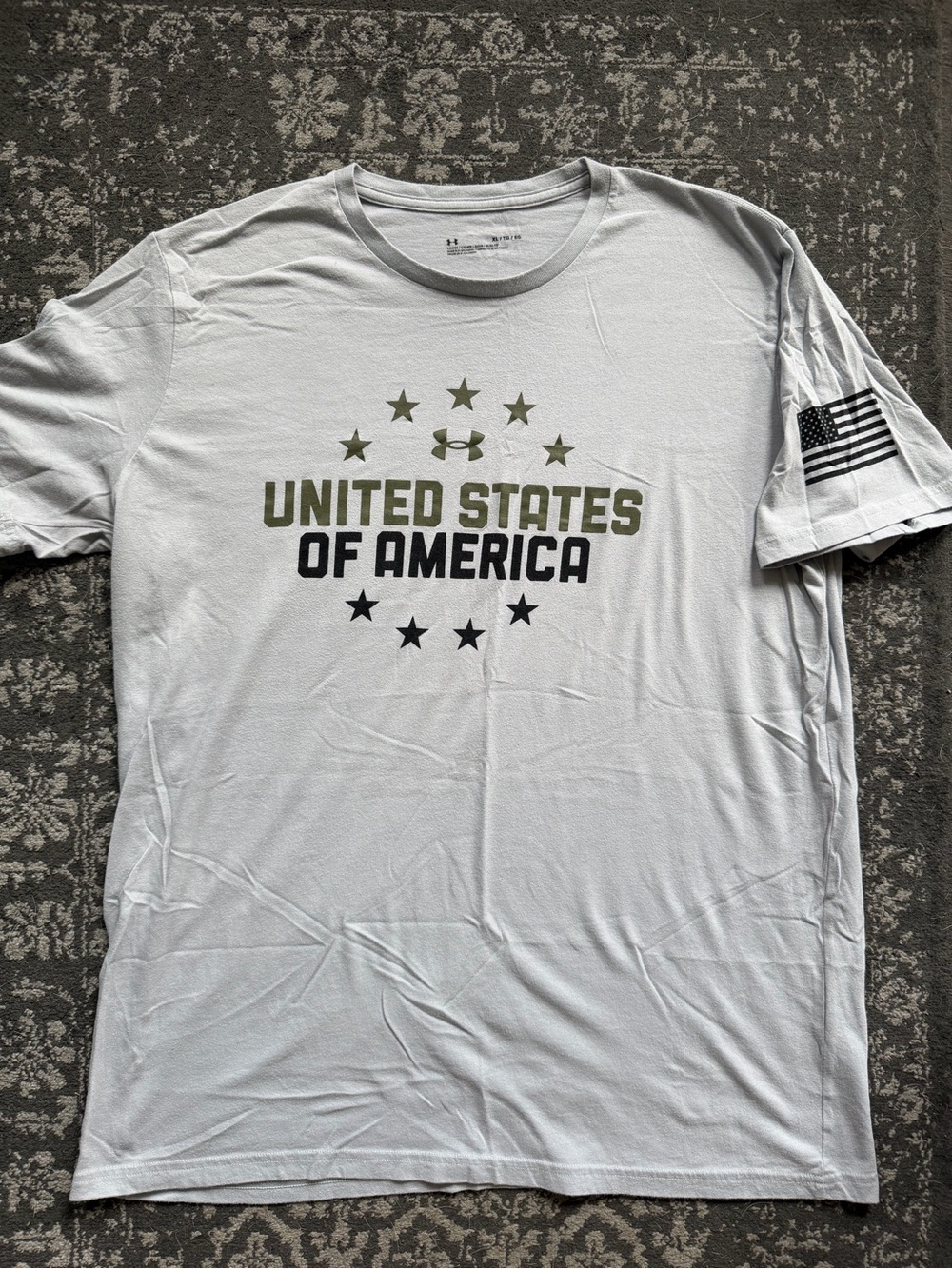 Under Armour White Graphic 'United States of America' Short Sleeve Tee